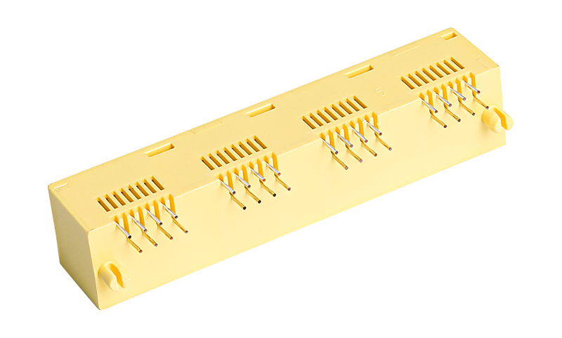 1X4四口黄色无灯8芯8P8C网络RJ45连接器